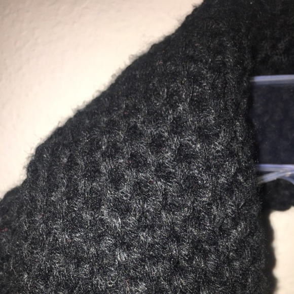 Forever 21 Infinity Scarf - Picture 4 of 5